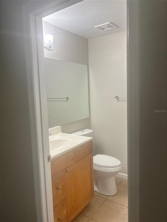 For Rent: $1,900 (3 beds, 2 baths, 1155 Square Feet)