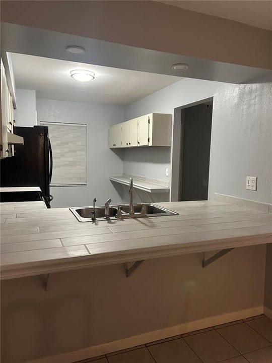 For Rent: $1,900 (2 beds, 2 baths, 970 Square Feet)