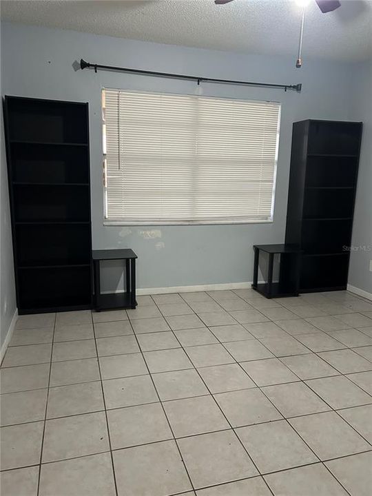 For Rent: $1,900 (2 beds, 2 baths, 970 Square Feet)