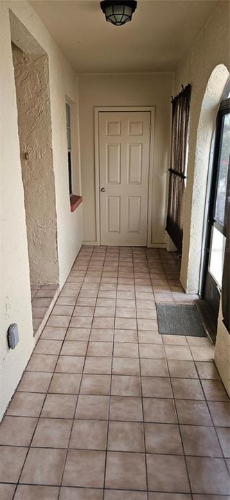 For Rent: $1,900 (2 beds, 2 baths, 970 Square Feet)