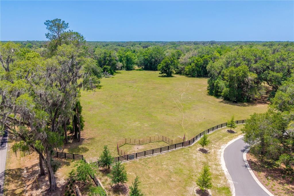 На продажу: $1,250,000 (25.02 acres)