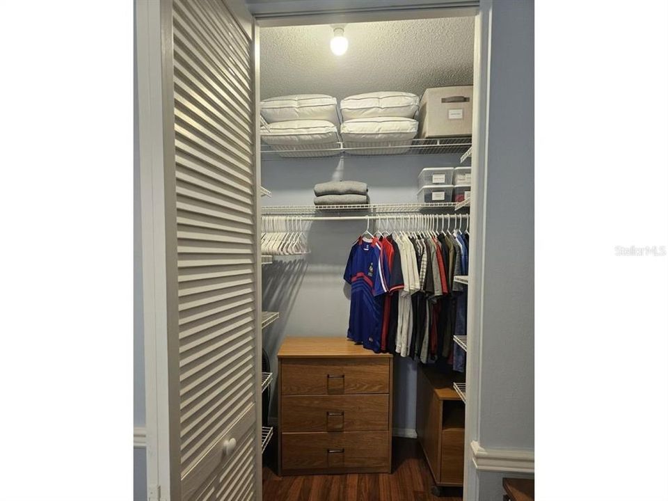 For Sale: $126,000 (1 beds, 1 baths, 620 Square Feet)