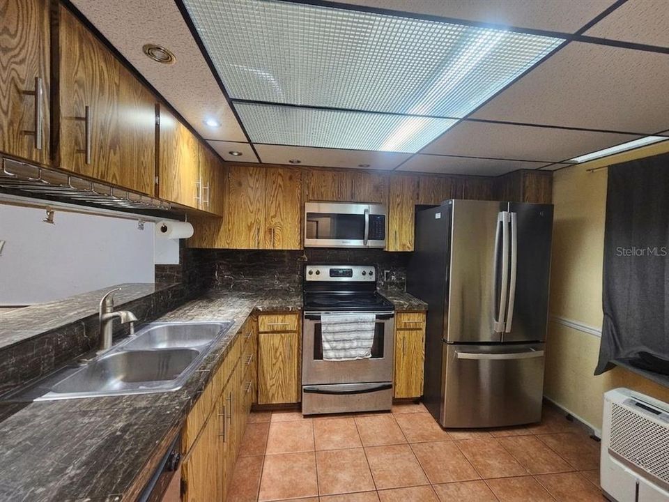 For Sale: $126,000 (1 beds, 1 baths, 620 Square Feet)