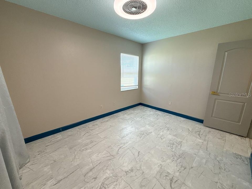 For Sale: $265,900 (2 beds, 2 baths, 1025 Square Feet)