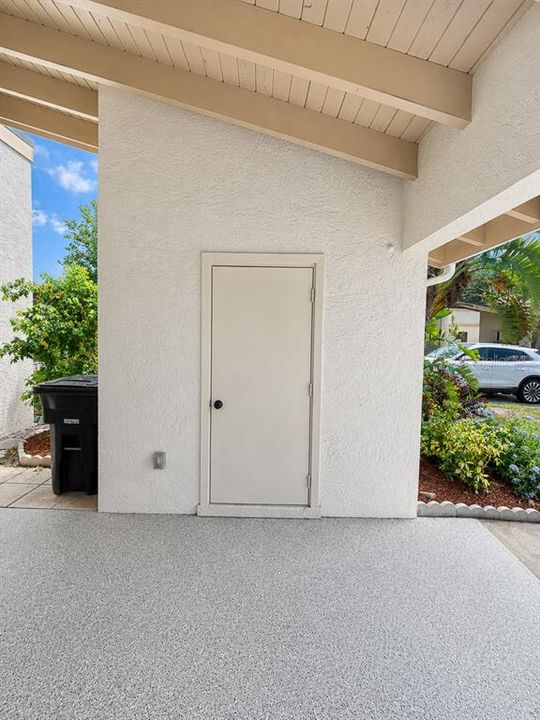 For Sale: $265,900 (2 beds, 2 baths, 1025 Square Feet)