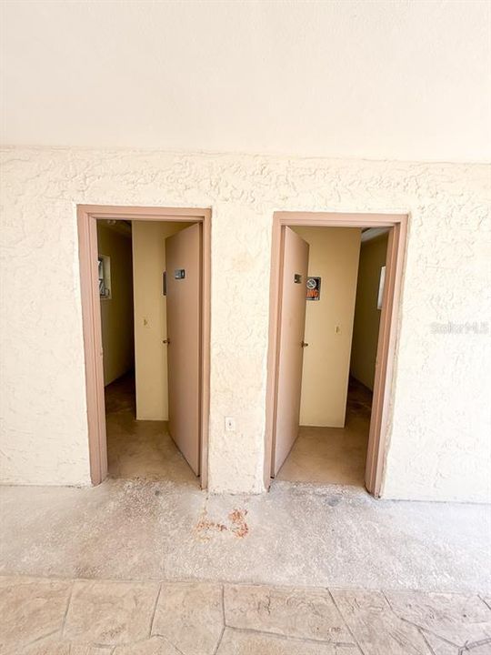 For Sale: $265,900 (2 beds, 2 baths, 1025 Square Feet)