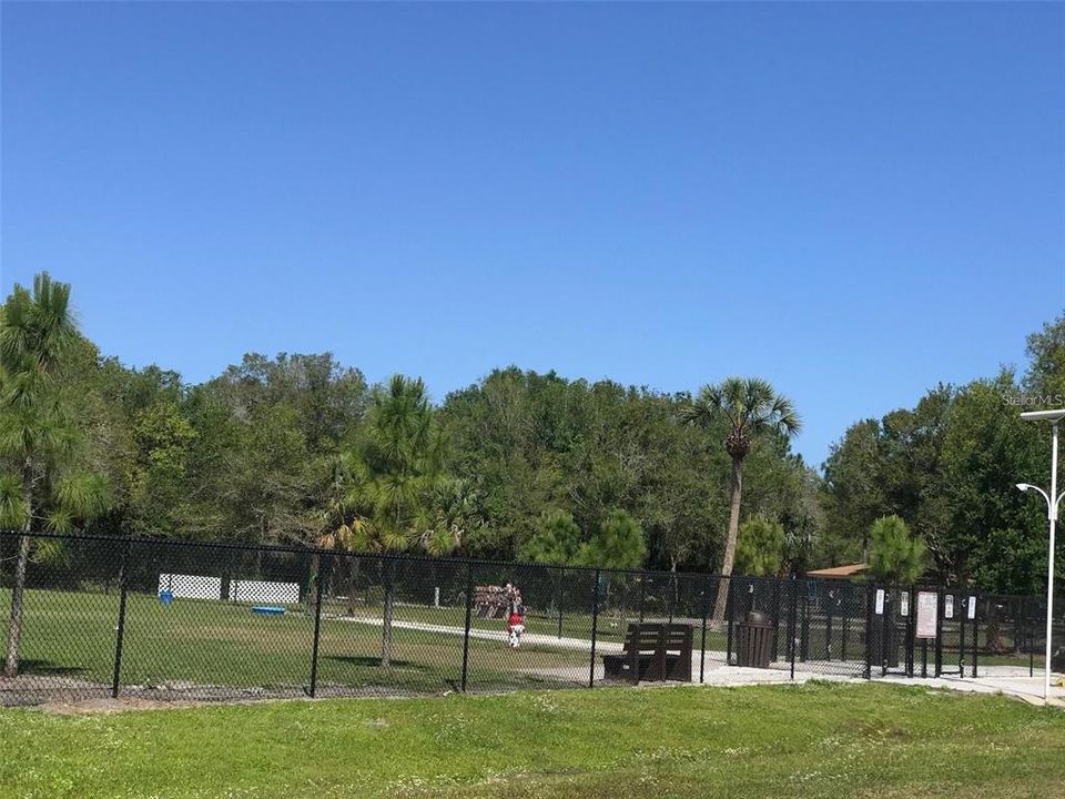 Active With Contract: $199,900 (2 beds, 2 baths, 810 Square Feet)