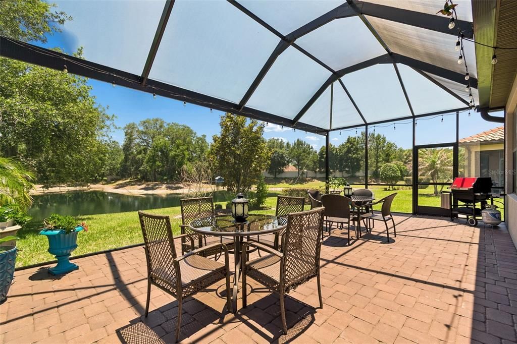 Под контрактом: $475,000 (3 спален, 2 ванн, 1909 Квадратных фут)