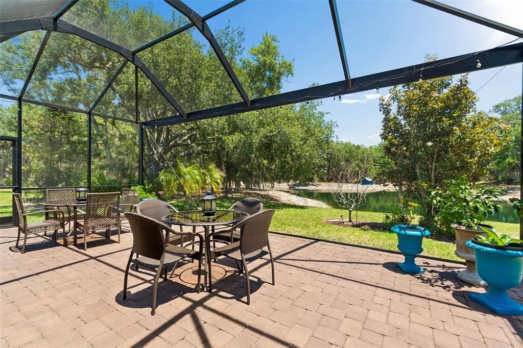 Под контрактом: $475,000 (3 спален, 2 ванн, 1909 Квадратных фут)