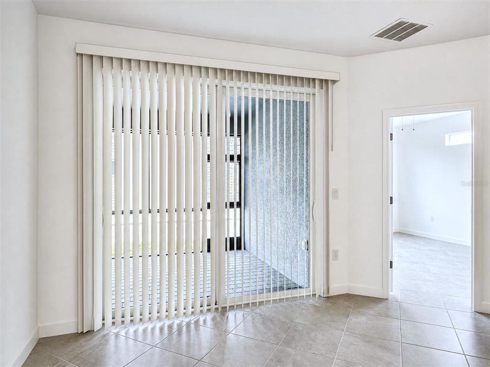 En Venta: $275,000 (2 camas, 2 baños, 1564 Pies cuadrados)
