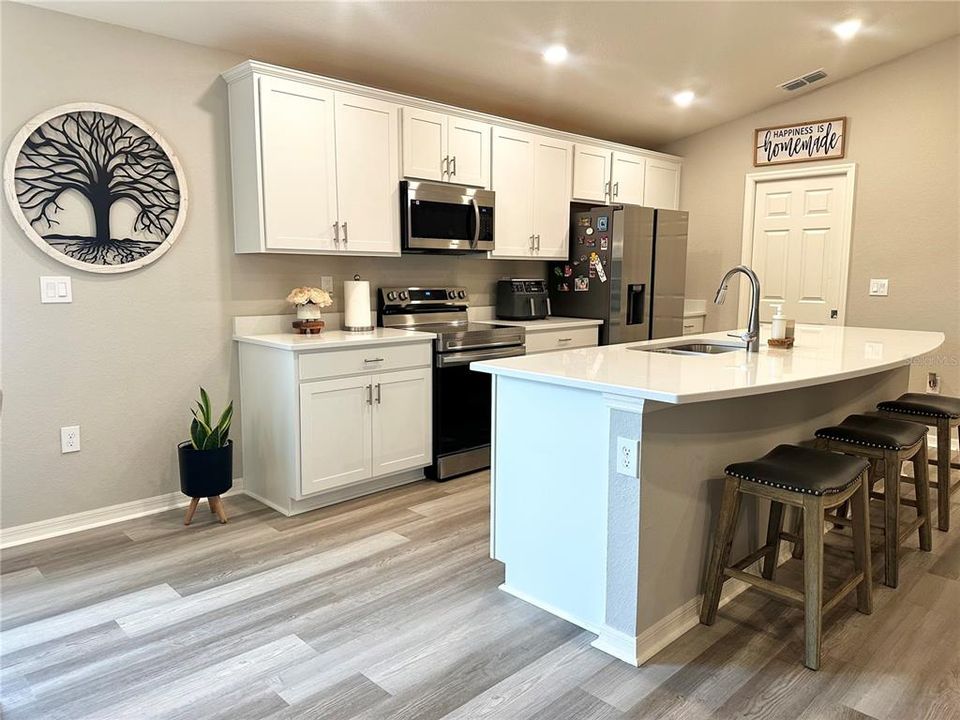 For Rent: $1,990 (3 beds, 2 baths, 1545 Square Feet)