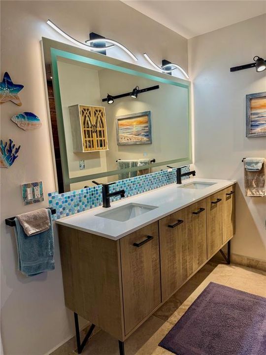 待售: $549,000 (4 贝兹, 2 浴室, 2465 平方英尺)