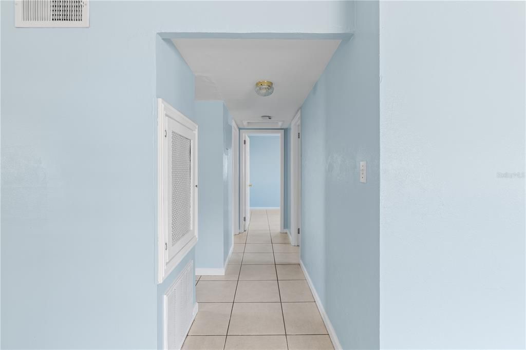 Active With Contract: $2,299 (3 beds, 2 baths, 1259 Square Feet)