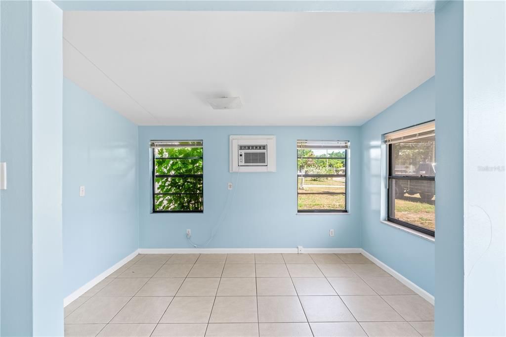 Active With Contract: $2,299 (3 beds, 2 baths, 1259 Square Feet)