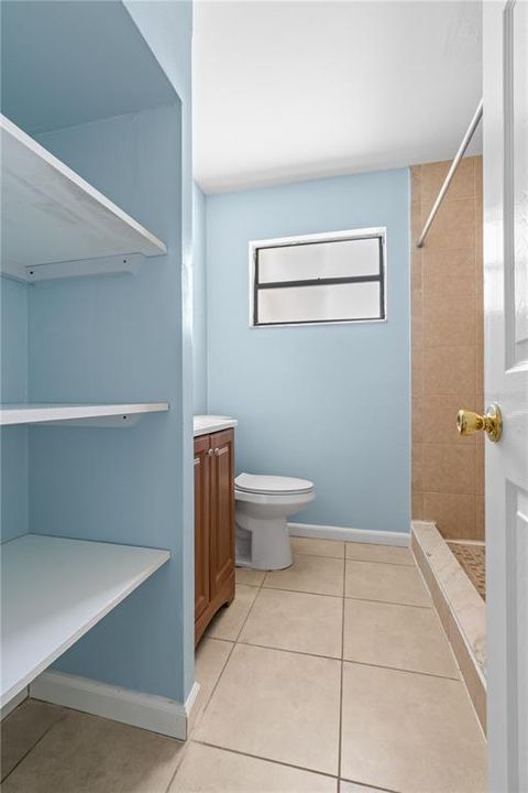 Active With Contract: $2,299 (3 beds, 2 baths, 1259 Square Feet)