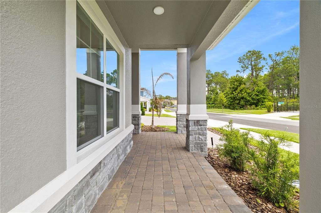 For Sale: $1,790,000 (5 beds, 5 baths, 4977 Square Feet)