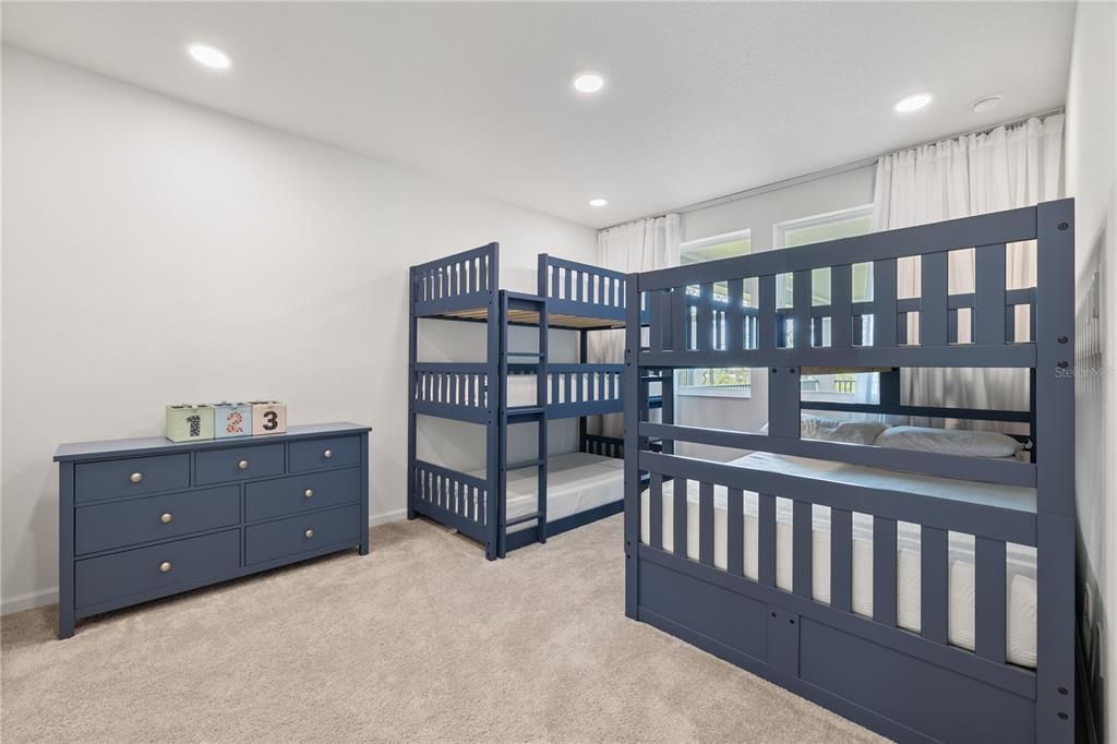 For Sale: $1,790,000 (5 beds, 5 baths, 4977 Square Feet)