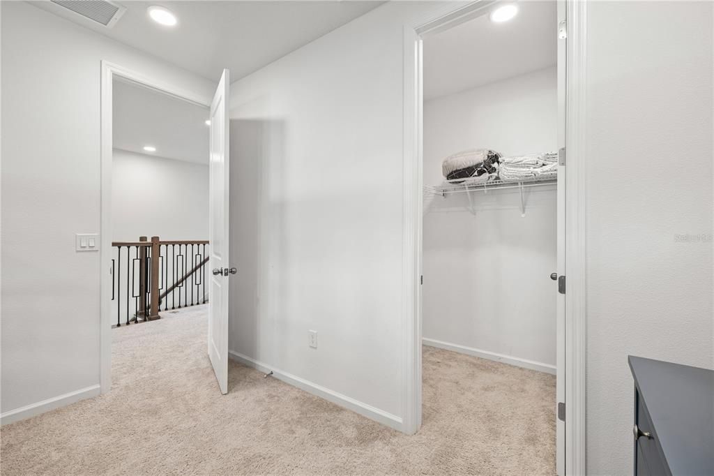For Sale: $1,790,000 (5 beds, 5 baths, 4977 Square Feet)