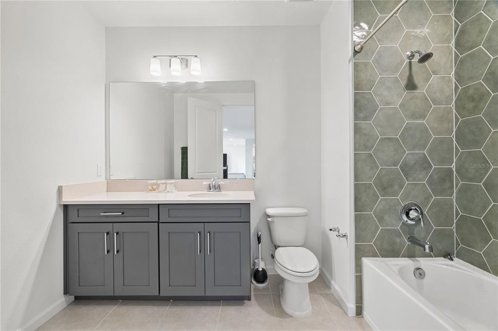 For Sale: $1,790,000 (5 beds, 5 baths, 4977 Square Feet)