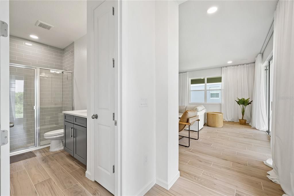 For Sale: $1,790,000 (5 beds, 5 baths, 4977 Square Feet)