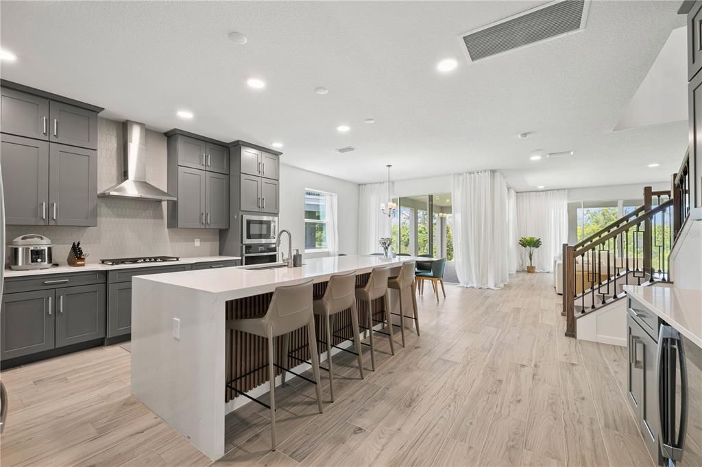 For Sale: $1,790,000 (5 beds, 5 baths, 4977 Square Feet)
