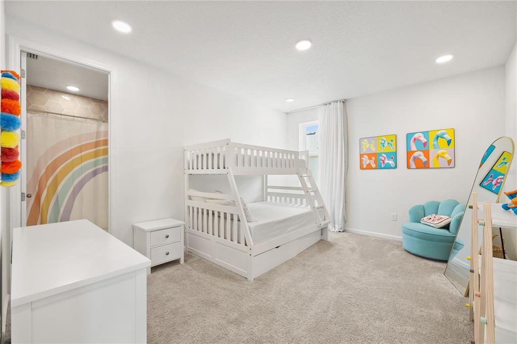 For Sale: $1,790,000 (5 beds, 5 baths, 4977 Square Feet)