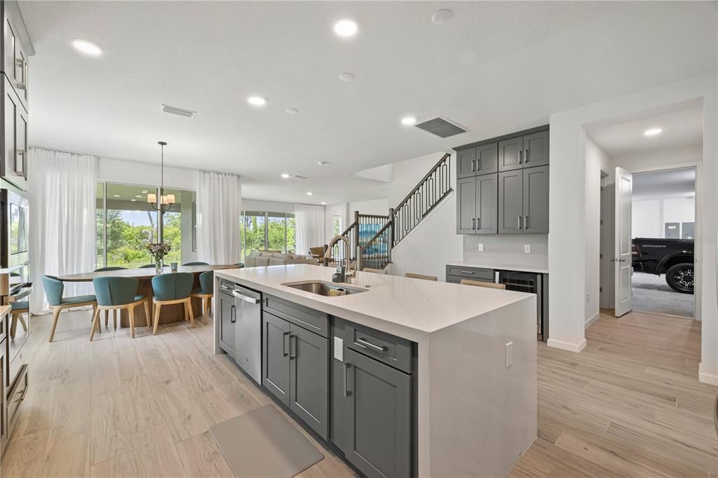 For Sale: $1,790,000 (5 beds, 5 baths, 4977 Square Feet)