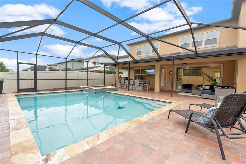 En Venta: $1,279,900 (4 camas, 4 baños, 4526 Pies cuadrados)