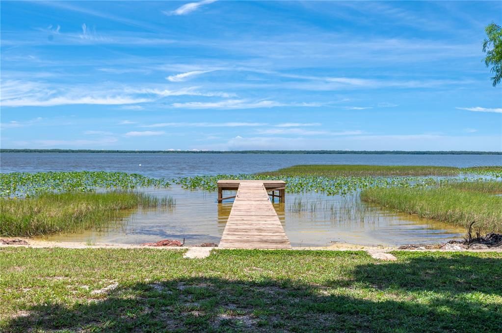 For Sale: $439,900 (2 beds, 2 baths, 1400 Square Feet)