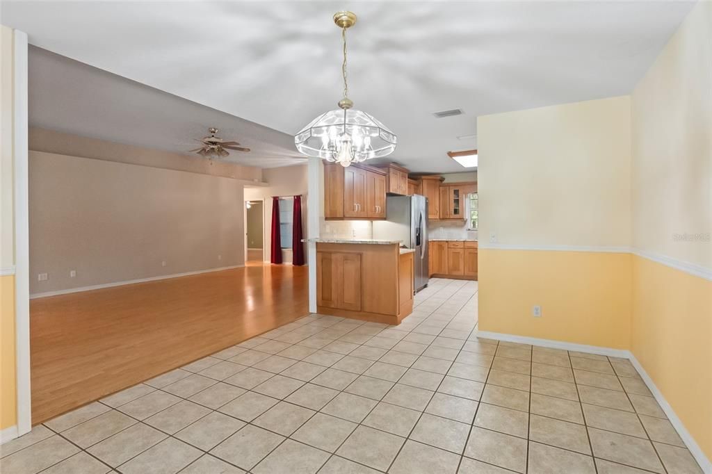 For Sale: $897,500 (3 beds, 2 baths, 1584 Square Feet)