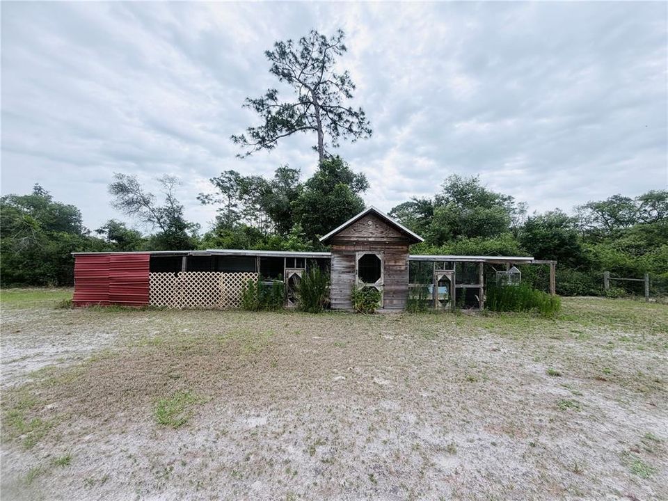 待售: $74,900 (1.25 acres)