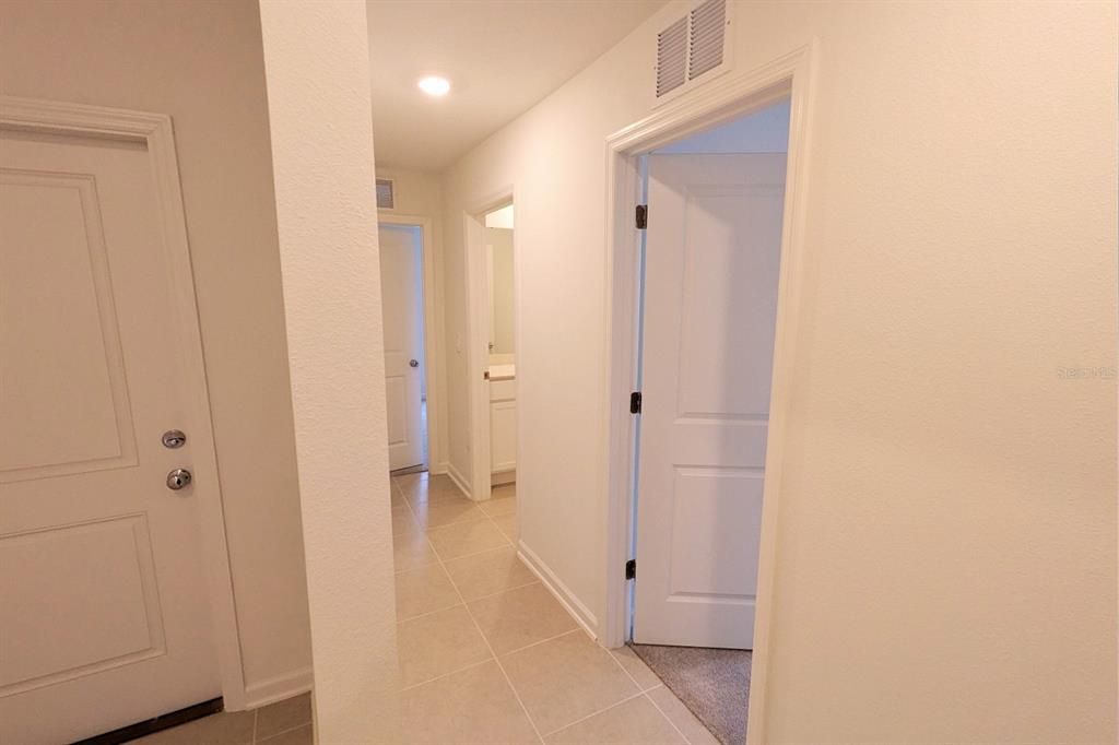 For Rent: $2,100 (4 beds, 2 baths, 1824 Square Feet)