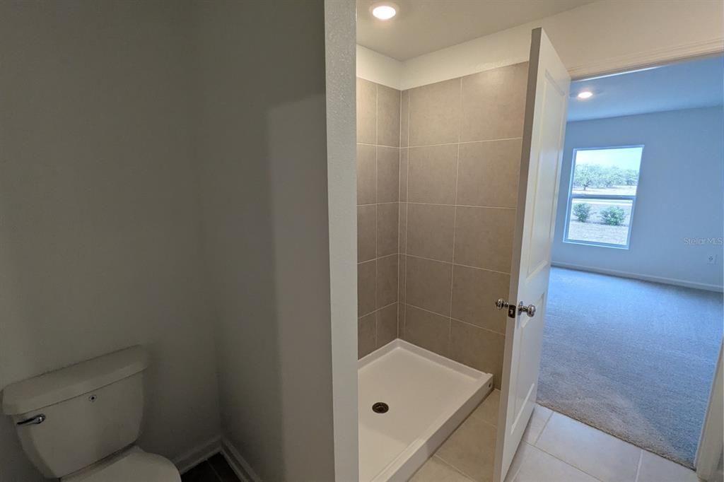 For Rent: $2,100 (4 beds, 2 baths, 1824 Square Feet)