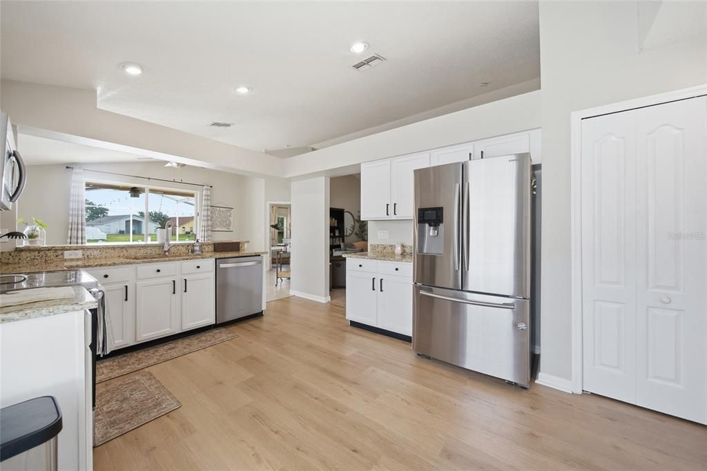 For Sale: $365,000 (3 beds, 2 baths, 1630 Square Feet)