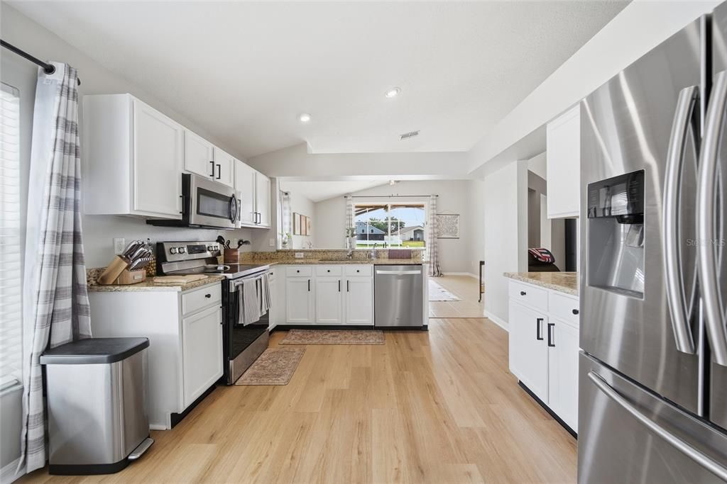 For Sale: $365,000 (3 beds, 2 baths, 1630 Square Feet)