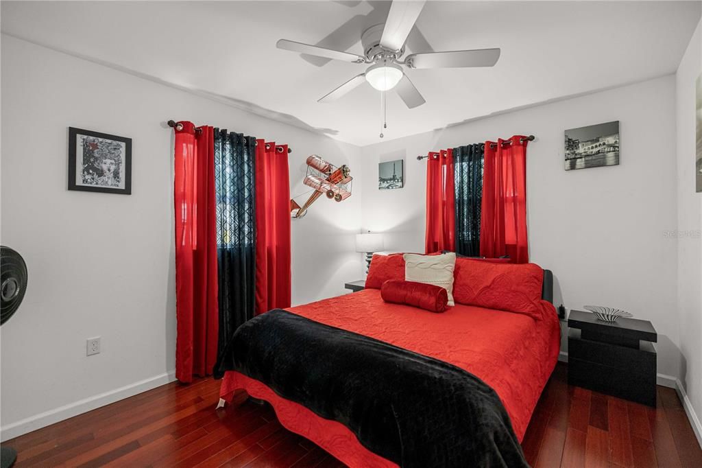 En Venta: $215,000 (2 camas, 1 baños, 1060 Pies cuadrados)