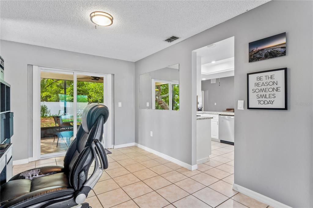 Activo con contrato: $299,500 (3 camas, 2 baños, 1594 Pies cuadrados)