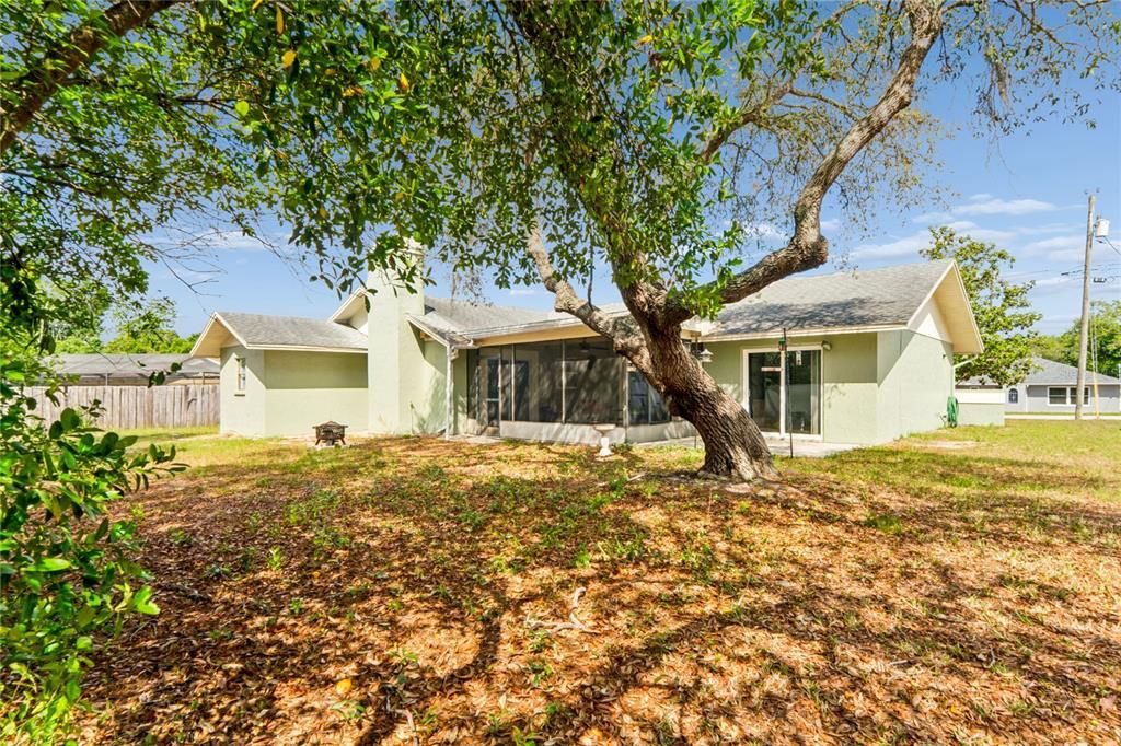 Activo con contrato: $299,500 (3 camas, 2 baños, 1594 Pies cuadrados)