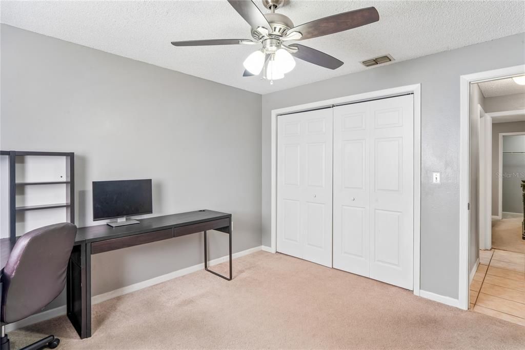 Activo con contrato: $299,500 (3 camas, 2 baños, 1594 Pies cuadrados)