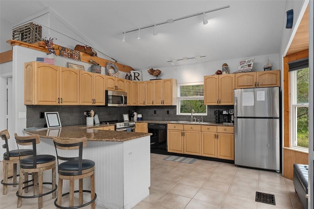 En Venta: $465,000 (3 camas, 2 baños, 1960 Pies cuadrados)