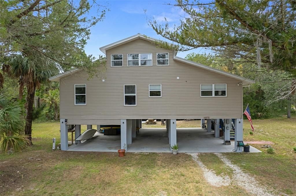En Venta: $465,000 (3 camas, 2 baños, 1960 Pies cuadrados)