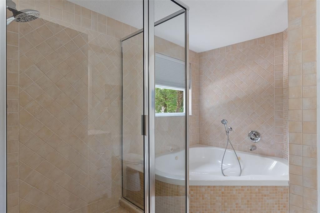 En Venta: $465,000 (3 camas, 2 baños, 1960 Pies cuadrados)