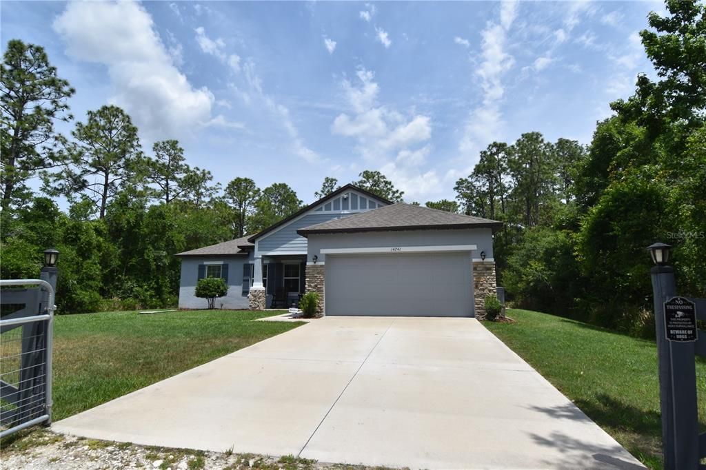 For Sale: $485,000 (3 beds, 2 baths, 1600 Square Feet)