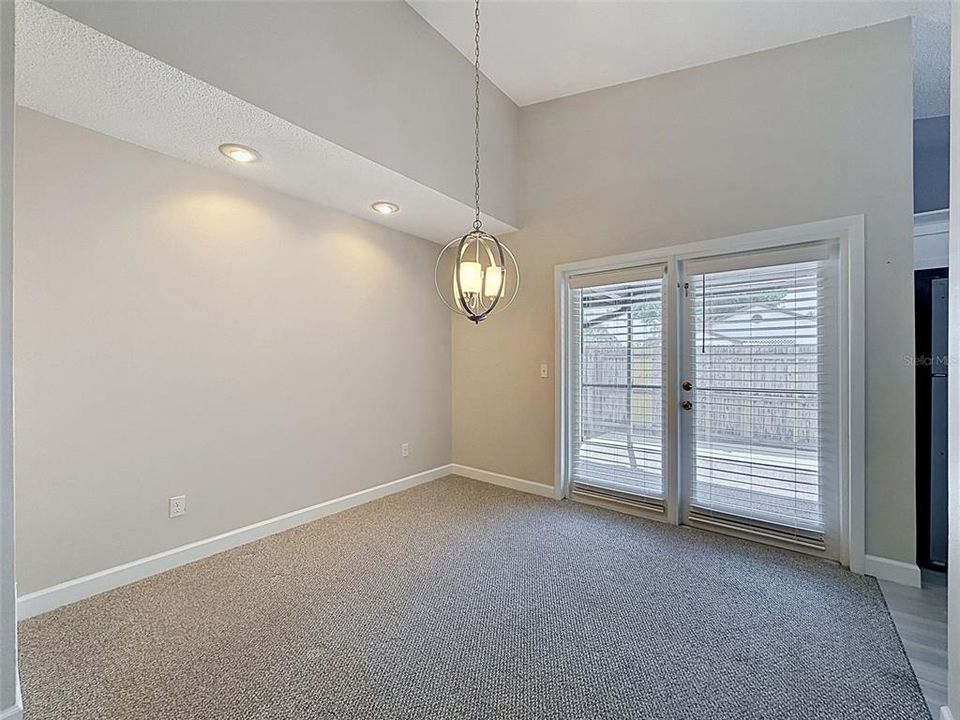 Active With Contract: $310,000 (3 beds, 2 baths, 1278 Square Feet)