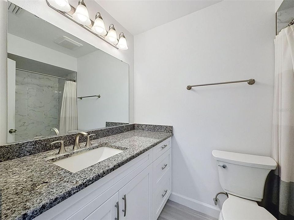 Active With Contract: $310,000 (3 beds, 2 baths, 1278 Square Feet)