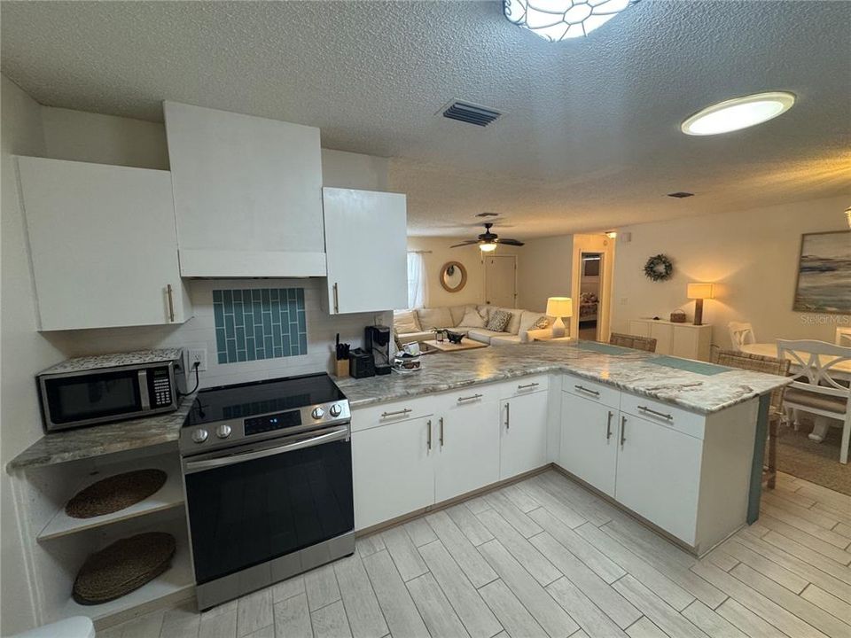 For Rent: $1,800 (2 beds, 2 baths, 1200 Square Feet)