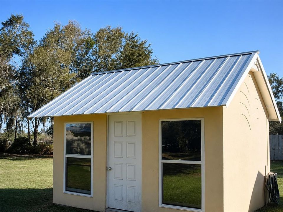 For Sale: $500,000 (4 beds, 2 baths, 2360 Square Feet)