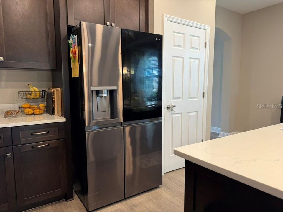 For Sale: $550,000 (4 beds, 3 baths, 2988 Square Feet)