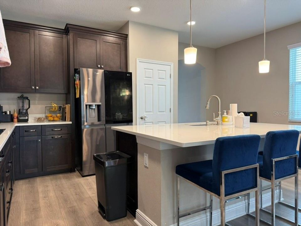 For Sale: $550,000 (4 beds, 3 baths, 2988 Square Feet)