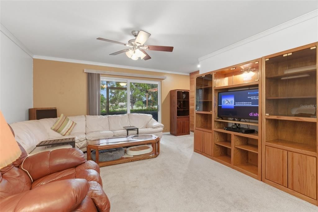 En Venta: $289,000 (2 camas, 2 baños, 1120 Pies cuadrados)